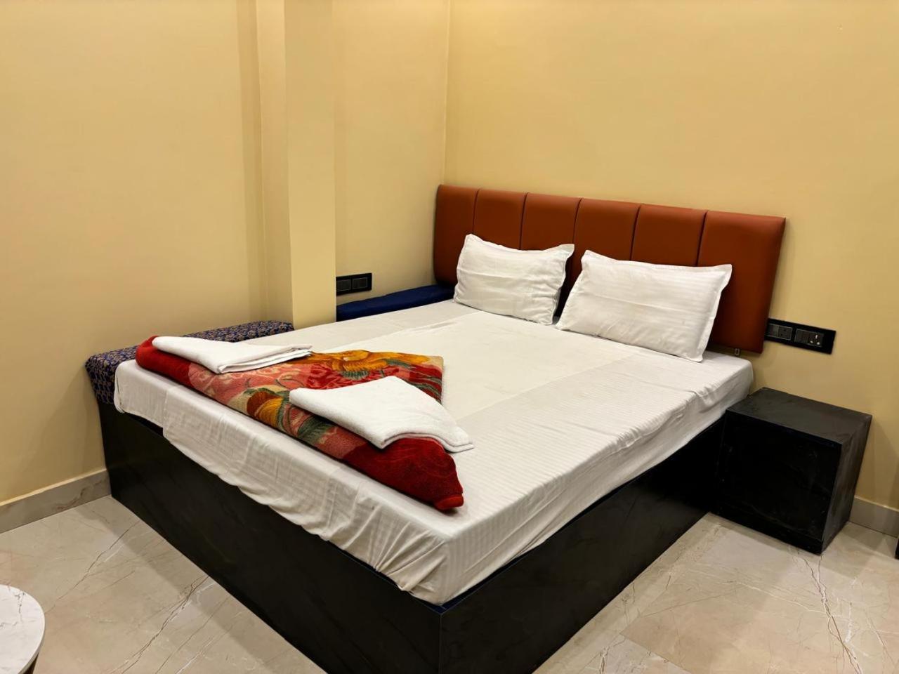 Holy City Bed & Breakfast Varanasi